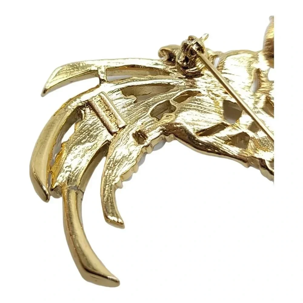 Trifari TM Faux Pearl Abstract Flower Gold Tone Vintage Brooch
